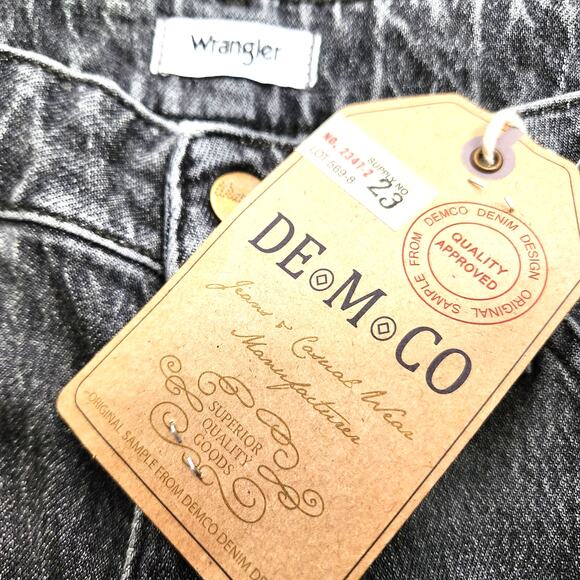 Wrangler Sustainable High Waisted Dark Wash Jeans Size 28 Sample Wide Leg - Picture 6 of 12